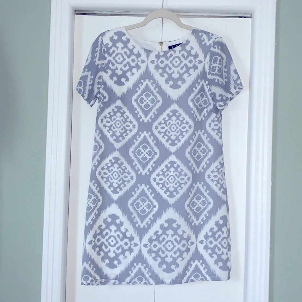 Lulus Small Slate Grey Print Shift Dress